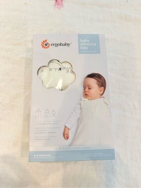 Ergobaby Baby Sleeping Bag + Swaddle Set 0-9 Months